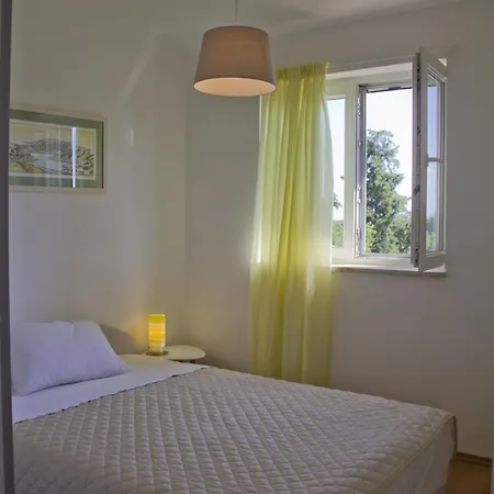 Casa Allure Vila *